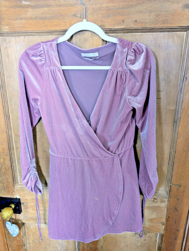 Urban outfitters silence - outfitters,