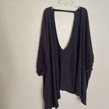 Lululemon Free To Coast Wrap