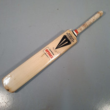 Duncan Fearnley Attack Ian Botham Cricket Bat Vintage 