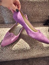 Clarks  Purple Suede Court