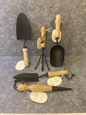 5 Piece Garden Set (Spade, Cultivator, Scoop Shovel, Dibber, & Narrow Spade)