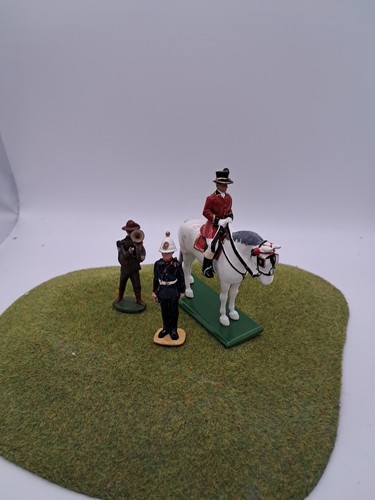 Lead toy soldiers - lead, spares