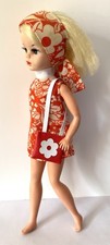 SINDY 1971  RED & WHITE FLORAL