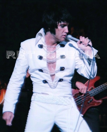 Elvis presley stage 1970 - on,