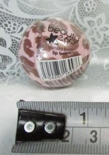 New TWIST & POUT revo beauty