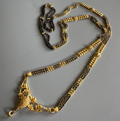 22ct yellow gold - yellow,