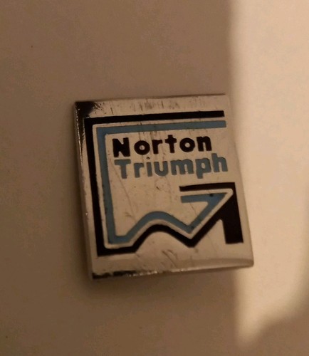 Norton triumph motor cycles - cycles,