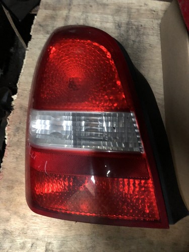 Nissan primera saloon - saloon,