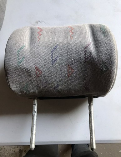 Caravelle headrest - t4,