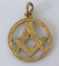Gold Masonic Pendant - Edwardian Compass & Set Square Open Round Pendant (2.1g)