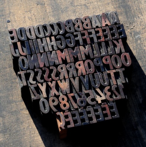 9 alphabet 18 mm - a-z, +