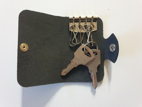 Leather key case pouch - key,