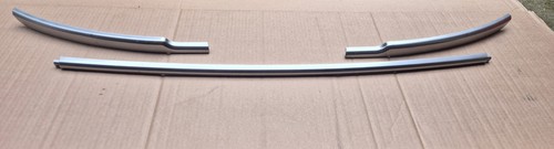 Bumper trim strip silver - in,
