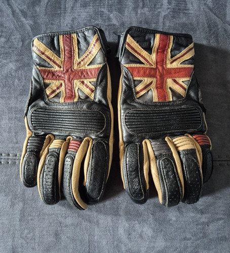 Triumph flag mgvs17303 10 - triumph,