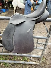 Wintec 17" GP Black Saddle with Changeable Gullet