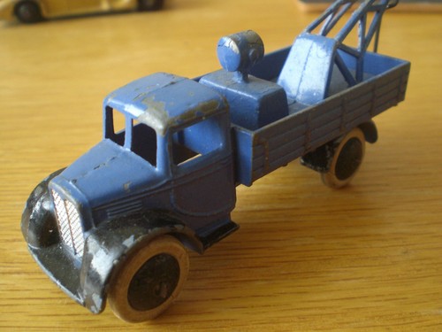 Dinky pre war - breakdown, truck
