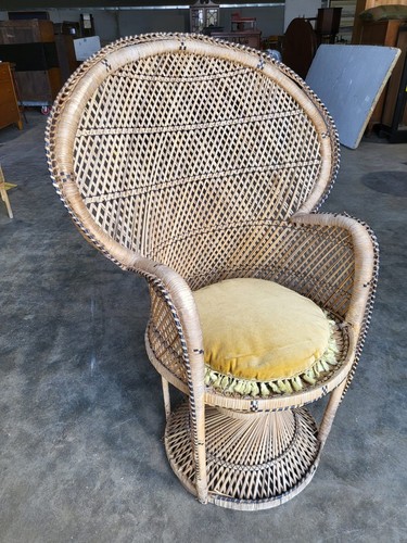Vintage cane wicker - , round