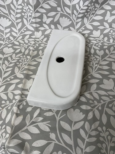 Toilet cistern lid central - cistern,