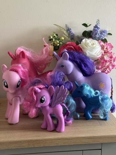 Little pony figure bundle - my,