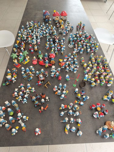 Lot 308 vintage smurfs figures - lot,