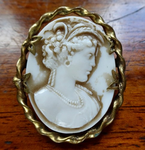 Antique art deco white - art, glass