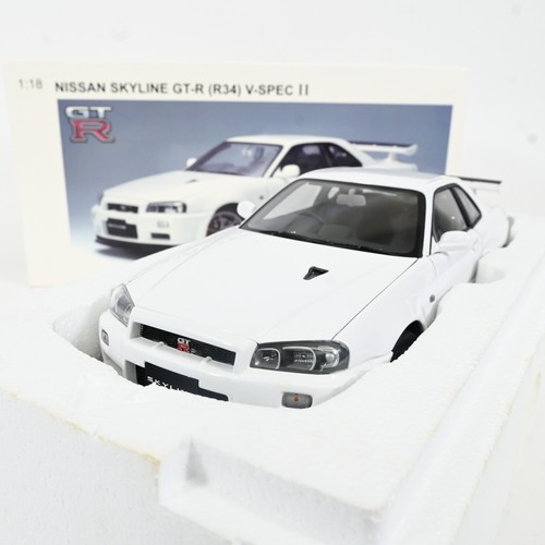 Autoart nissan skyline - autoart, 1:18
