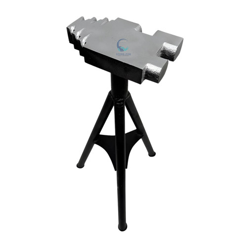 Stable tripod farrier - tripod,