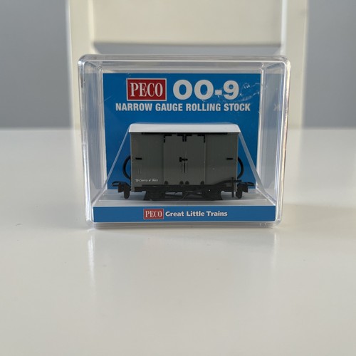 Peco narrow gauge rolling - 00-9,