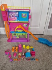 Mattel Polly Pocket Playset Spin N Surprise Hotel Playhouse, Dolls & Accessories