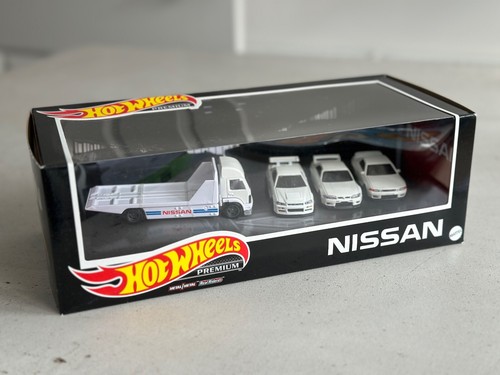 2020 hot wheels premium nissan - hot,