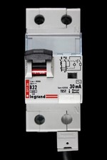 LEGRAND 32 AMP CURVE B 6kA