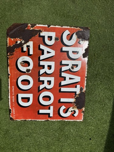 Spratts parrot food enamel - food,