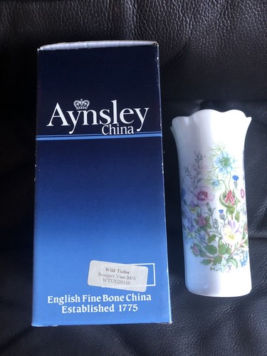 Flower vase aynsley wild tudor - flower,