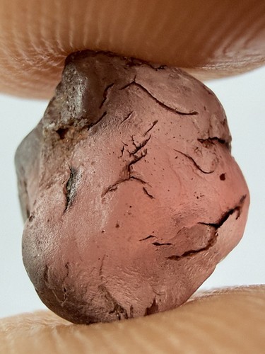 Natural garnet - 4.6,