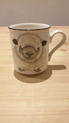 Vintage arthur wood back - arthur,