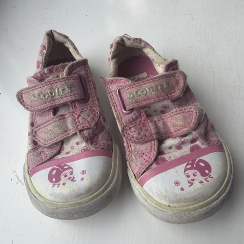 Childs pink doodle - doodle, by