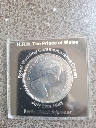 Royal wedding commemorative - royal,