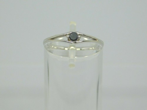 9ct white gold - single, black