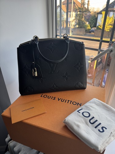 Louis vuitton grand palais - louis, –