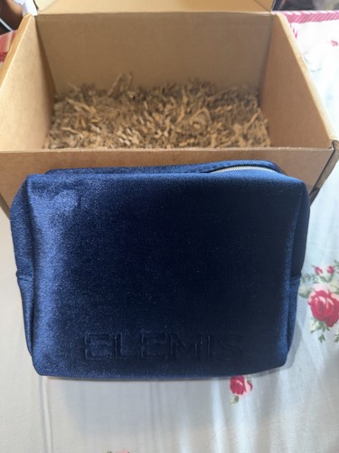 Elemis blue velvet - blue,