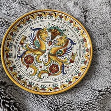Very Rare Deruta Plate Raffaellesco Design.  Note Outer Rim . Plate Signed 10in