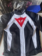 DAINESE HYPER FLUX VENTED  JACKET, SIZE EU 50, REMOVABLE WINDPROOF , D-DRY LINER