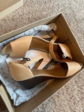 Clarks Brielle Drive Ladies Sandals. Nude Leather. Size 7. As new...Worn once