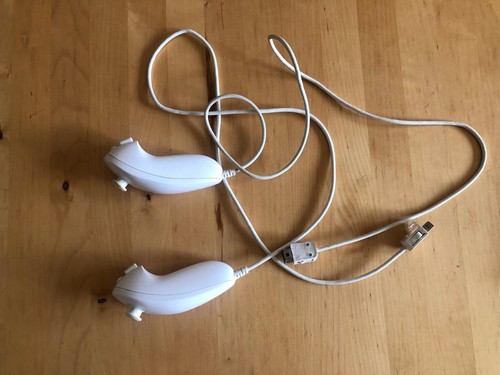 White wii nunchucks - wii,