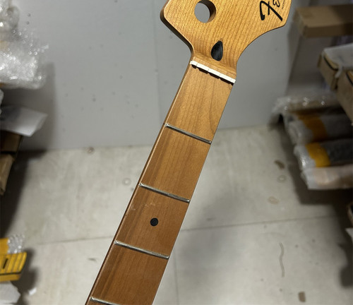 Bass style 21frets electric - 21frets,