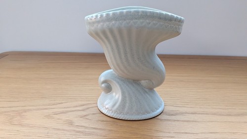 Holkham pottery shell vase - holkham,