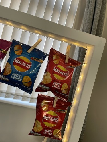 Party crisp stand - crisp,