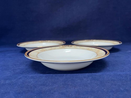 Wedgwood cornucopia lipped - cornucopia, 8"