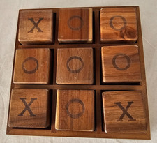 Noughts &Crosses Game Wooden 9" x 9" x 2.5" (kim)