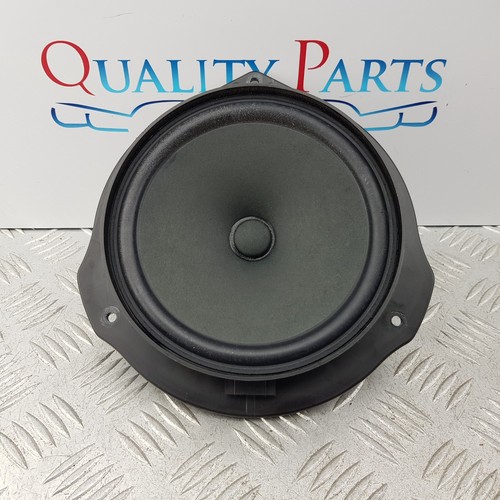 Mercedes benz door - door, speaker